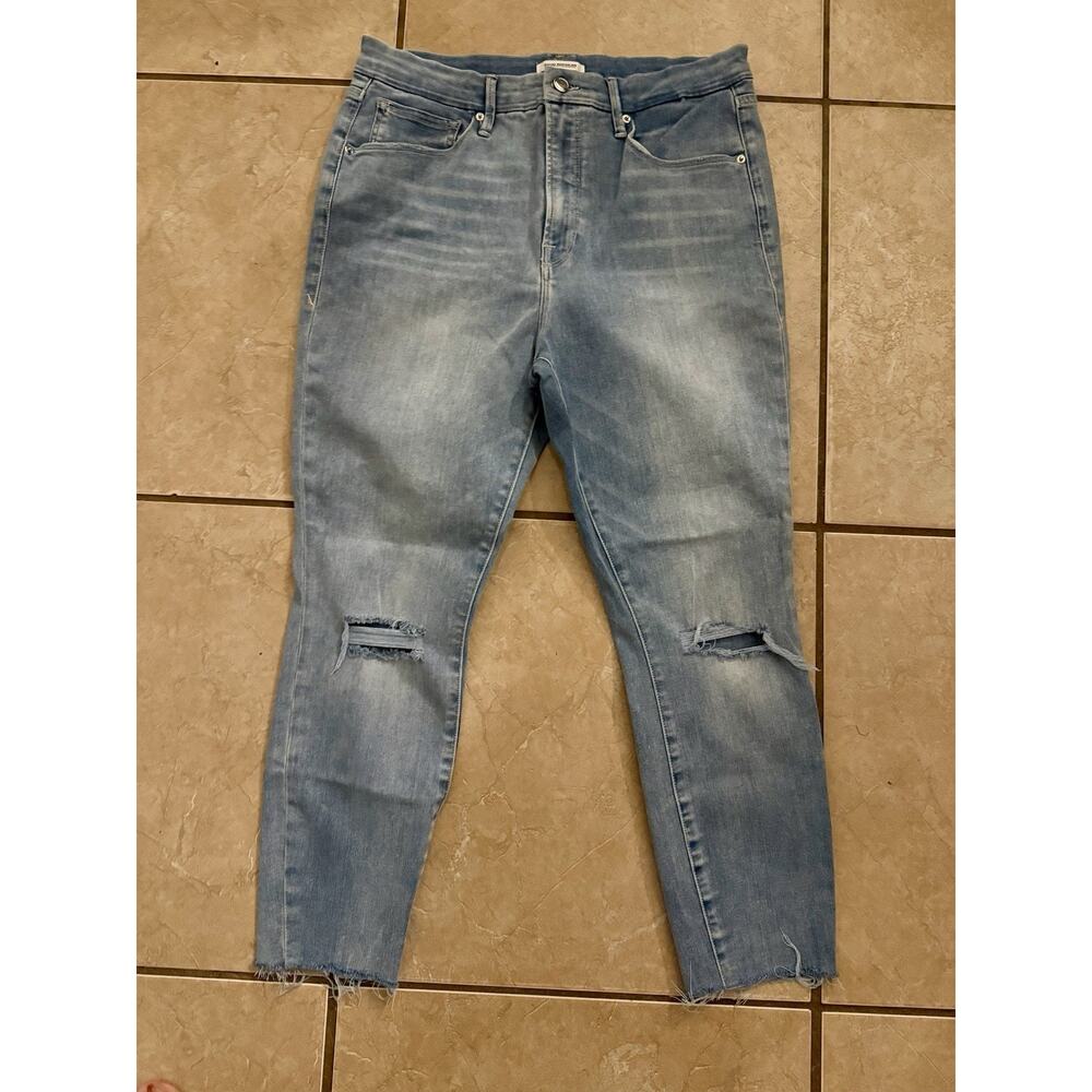 Good American Good Waist Jeans 15/33 Light Wash Distressed Raw Hem Denim